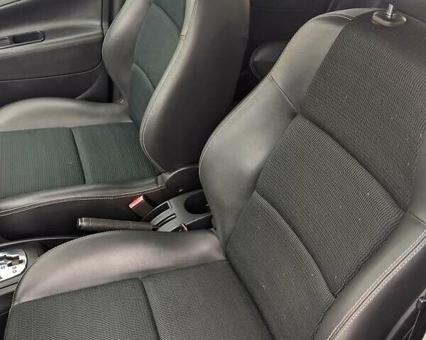 Серый Пежо 207, объемом двигателя 1.6 л и пробегом 220 тыс. км за 7300 $, фото 13 на Automoto.ua