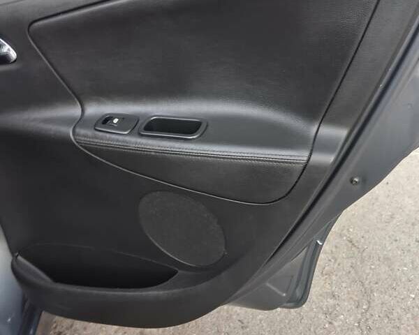 Серый Пежо 207, объемом двигателя 1.6 л и пробегом 220 тыс. км за 7300 $, фото 20 на Automoto.ua