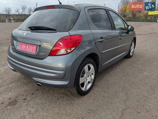 Серый Пежо 207, объемом двигателя 1.6 л и пробегом 220 тыс. км за 7300 $, фото 6 на Automoto.ua