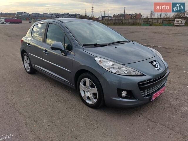 Серый Пежо 207, объемом двигателя 1.6 л и пробегом 220 тыс. км за 7300 $, фото 4 на Automoto.ua
