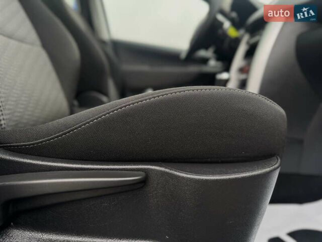 Серый Пежо 207, объемом двигателя 1.6 л и пробегом 119 тыс. км за 6500 $, фото 59 на Automoto.ua