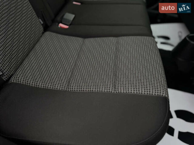 Серый Пежо 207, объемом двигателя 1.6 л и пробегом 119 тыс. км за 6500 $, фото 72 на Automoto.ua