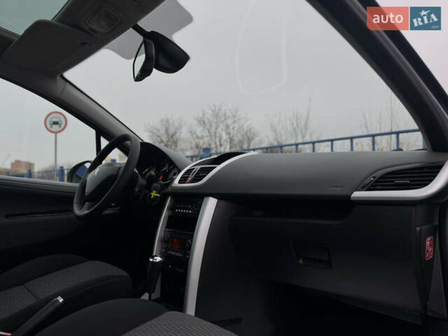 Серый Пежо 207, объемом двигателя 1.6 л и пробегом 119 тыс. км за 6500 $, фото 56 на Automoto.ua