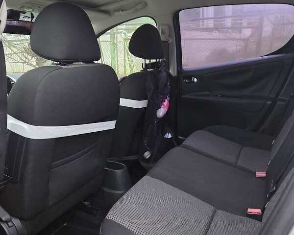 Серый Пежо 207, объемом двигателя 1.6 л и пробегом 79 тыс. км за 6000 $, фото 9 на Automoto.ua