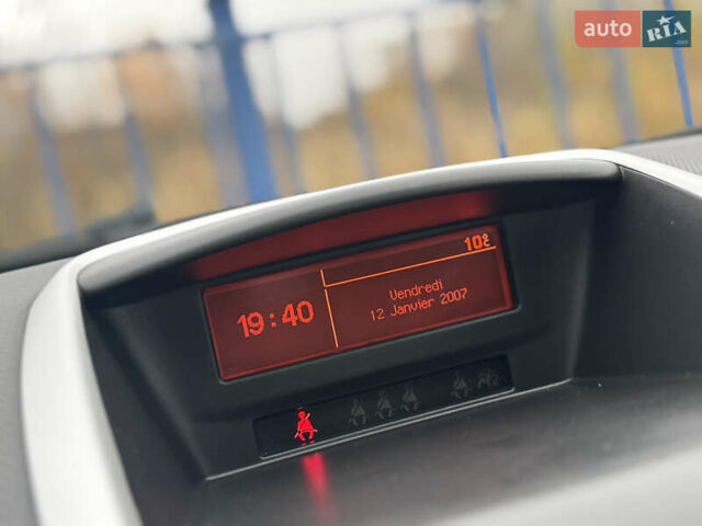 Серый Пежо 207, объемом двигателя 1.6 л и пробегом 119 тыс. км за 6500 $, фото 47 на Automoto.ua