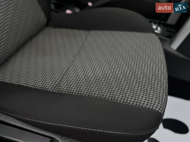 Серый Пежо 207, объемом двигателя 1.6 л и пробегом 119 тыс. км за 6500 $, фото 58 на Automoto.ua