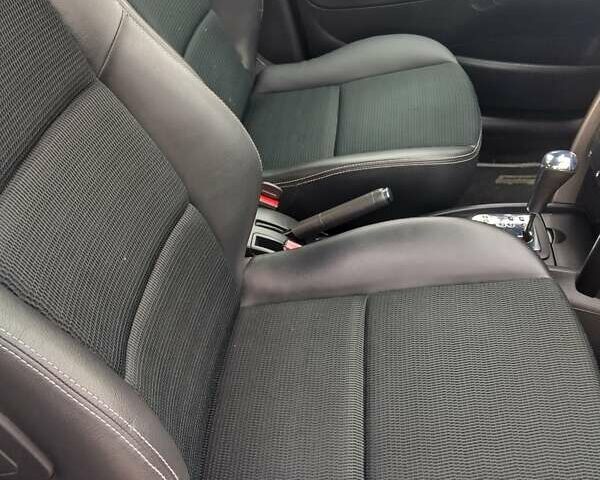 Серый Пежо 207, объемом двигателя 1.6 л и пробегом 220 тыс. км за 7300 $, фото 18 на Automoto.ua