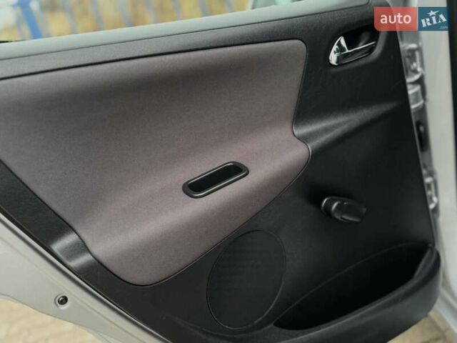 Серый Пежо 207, объемом двигателя 1.6 л и пробегом 119 тыс. км за 6500 $, фото 77 на Automoto.ua