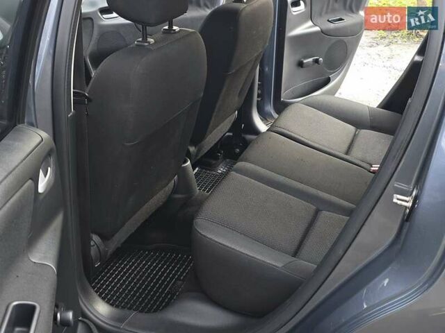 Серый Пежо 207, объемом двигателя 1.36 л и пробегом 98 тыс. км за 4000 $, фото 16 на Automoto.ua