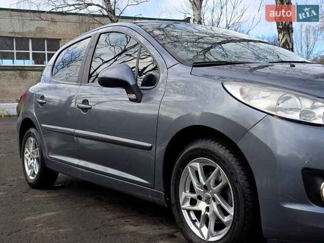 Серый Пежо 207, объемом двигателя 1.36 л и пробегом 98 тыс. км за 4000 $, фото 9 на Automoto.ua