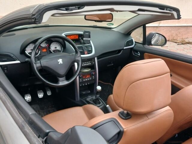 Сірий Пежо 207, об'ємом двигуна 0 л та пробігом 185 тис. км за 5500 $, фото 6 на Automoto.ua