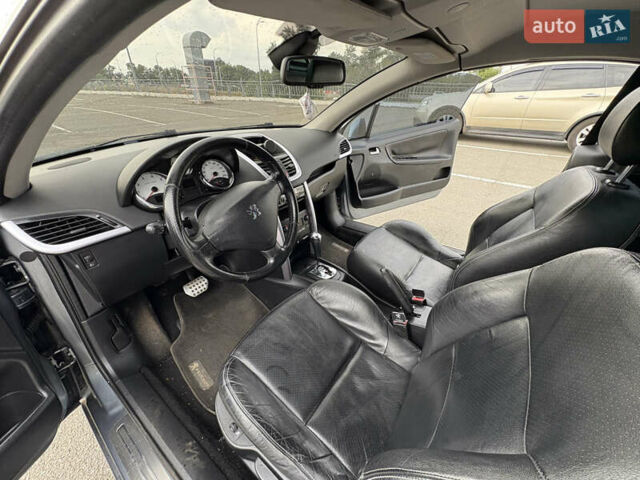Серый Пежо 207, объемом двигателя 1.6 л и пробегом 146 тыс. км за 4999 $, фото 7 на Automoto.ua