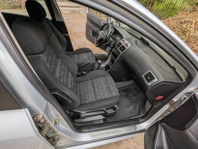 Сірий Пежо 207, об'ємом двигуна 2 л та пробігом 299 тис. км за 2300 $, фото 9 на Automoto.ua