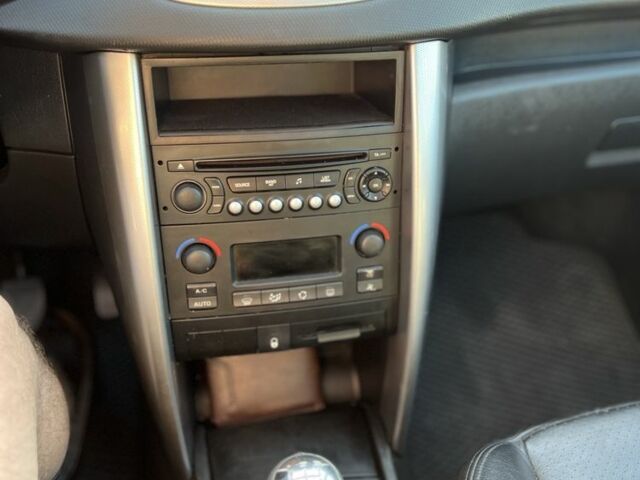 Серый Пежо 207, объемом двигателя 1.6 л и пробегом 239 тыс. км за 3800 $, фото 10 на Automoto.ua