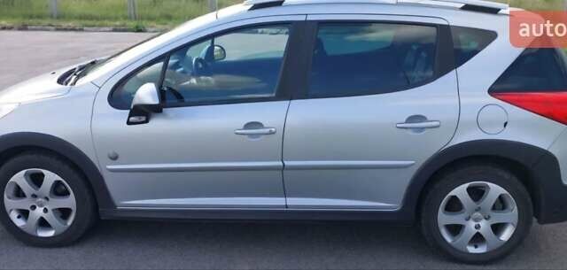 Серый Пежо 207, объемом двигателя 1.4 л и пробегом 200 тыс. км за 4500 $, фото 8 на Automoto.ua