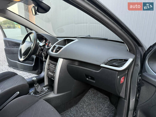 Сірий Пежо 207, об'ємом двигуна 0 л та пробігом 193 тис. км за 4950 $, фото 18 на Automoto.ua