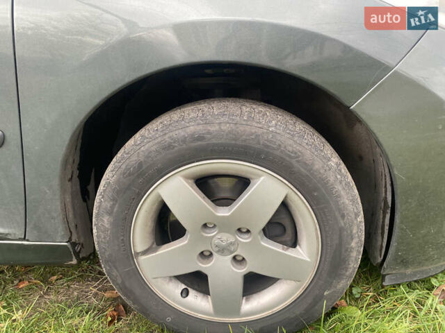 Пежо 207 2008 у Житомирі на Automoto.ua Сірий Пежо 207, об'ємом двигуна 1.4 л та пробігом 240 тис. км за 4700 $, фото 7 на Automoto.ua