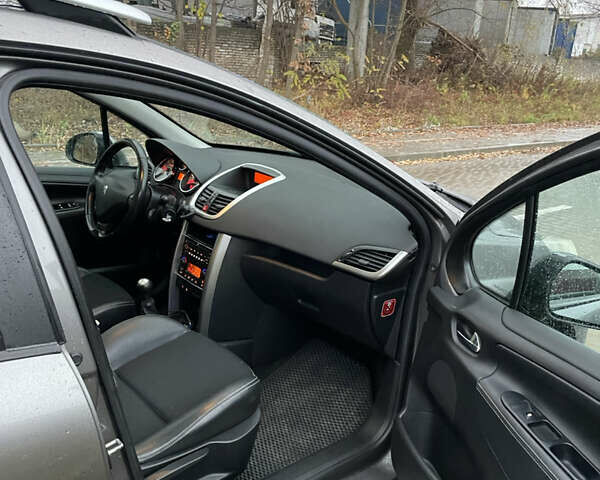 Серый Пежо 207, объемом двигателя 1.6 л и пробегом 423 тыс. км за 5200 $, фото 16 на Automoto.ua