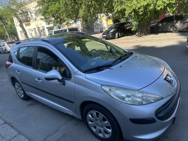Серый Пежо 207, объемом двигателя 1.4 л и пробегом 205 тыс. км за 3500 $, фото 3 на Automoto.ua