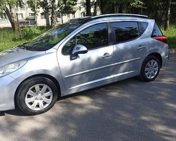 Сірий Пежо 207, об'ємом двигуна 1.4 л та пробігом 260 тис. км за 4999 $, фото 1 на Automoto.ua