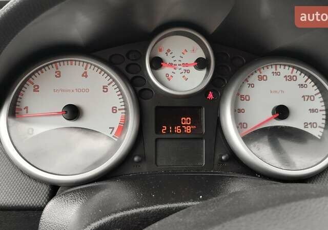 Серый Пежо 207, объемом двигателя 1.4 л и пробегом 211 тыс. км за 3999 $, фото 1 на Automoto.ua