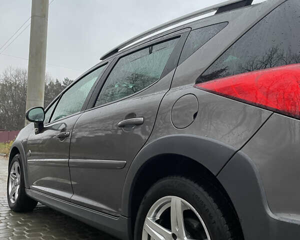Серый Пежо 207, объемом двигателя 1.6 л и пробегом 423 тыс. км за 5200 $, фото 5 на Automoto.ua
