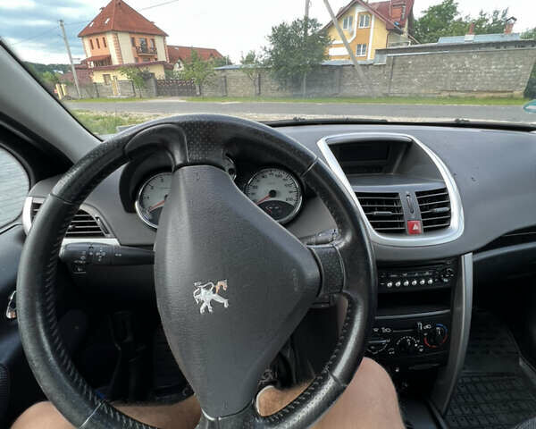 Сірий Пежо 207, об'ємом двигуна 1.6 л та пробігом 173 тис. км за 5200 $, фото 8 на Automoto.ua