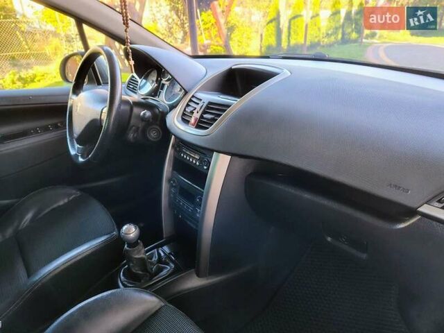 Серый Пежо 207, объемом двигателя 1.6 л и пробегом 272 тыс. км за 4700 $, фото 57 на Automoto.ua