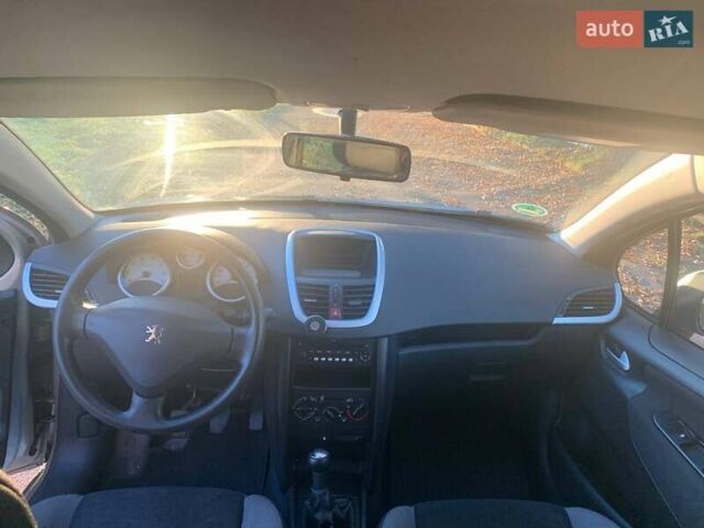 Серый Пежо 207, объемом двигателя 1.4 л и пробегом 195 тыс. км за 5500 $, фото 9 на Automoto.ua