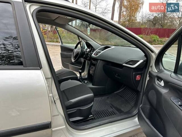 Сірий Пежо 207, об'ємом двигуна 1.4 л та пробігом 225 тис. км за 4450 $, фото 21 на Automoto.ua