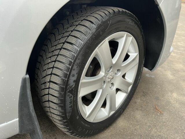 Серый Пежо 207, объемом двигателя 1.6 л и пробегом 253 тыс. км за 3950 $, фото 14 на Automoto.ua