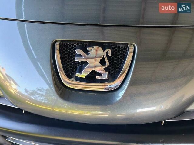 Серый Пежо 207, объемом двигателя 1.6 л и пробегом 271 тыс. км за 4150 $, фото 9 на Automoto.ua