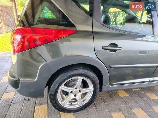 Серый Пежо 207, объемом двигателя 1.6 л и пробегом 272 тыс. км за 4700 $, фото 65 на Automoto.ua