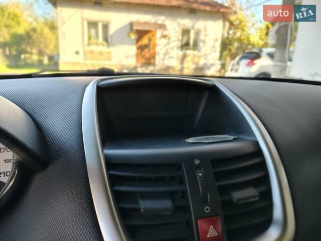 Серый Пежо 207, объемом двигателя 1.6 л и пробегом 271 тыс. км за 4150 $, фото 43 на Automoto.ua