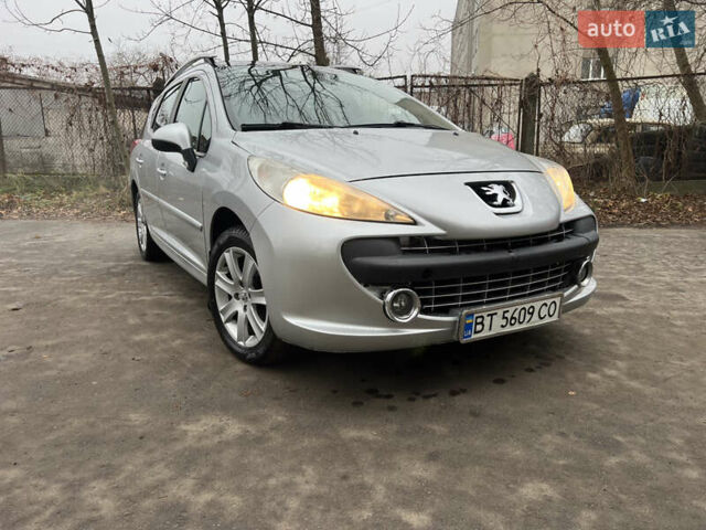 Серый Пежо 207, объемом двигателя 1.6 л и пробегом 253 тыс. км за 3950 $, фото 1 на Automoto.ua