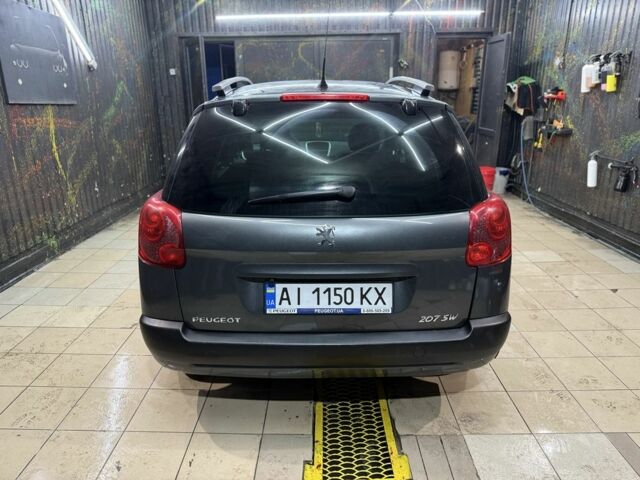 Серый Пежо 207, объемом двигателя 1.4 л и пробегом 200 тыс. км за 3900 $, фото 4 на Automoto.ua