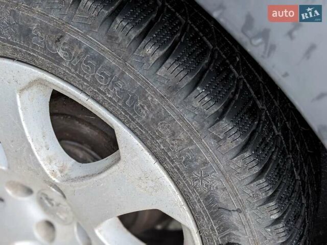 Серый Пежо 207, объемом двигателя 1.4 л и пробегом 204 тыс. км за 5400 $, фото 5 на Automoto.ua