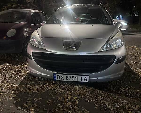 Серый Пежо 207, объемом двигателя 1.4 л и пробегом 205 тыс. км за 3500 $, фото 7 на Automoto.ua