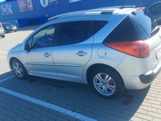 Сірий Пежо 207, об'ємом двигуна 1.4 л та пробігом 232 тис. км за 3800 $, фото 1 на Automoto.ua