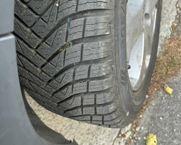 Пежо 207 2008 у Новомосковске на Automoto.ua Сірий Пежо 207, об'ємом двигуна 1.6 л та пробігом 260 тис. км за 6300 $, фото 4 на Automoto.ua