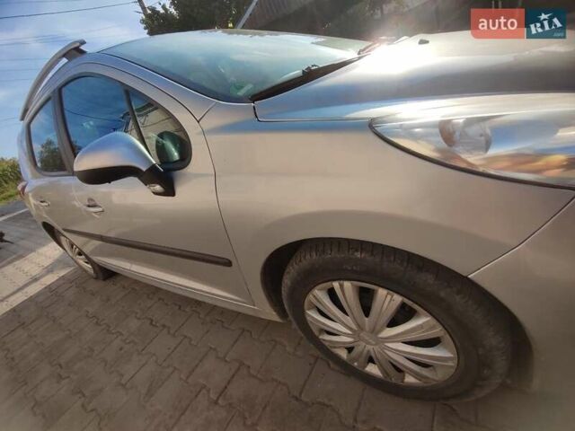Серый Пежо 207, объемом двигателя 1.4 л и пробегом 160 тыс. км за 4000 $, фото 5 на Automoto.ua
