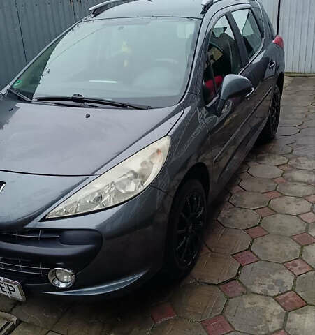 Серый Пежо 207, объемом двигателя 1.6 л и пробегом 118 тыс. км за 5200 $, фото 2 на Automoto.ua