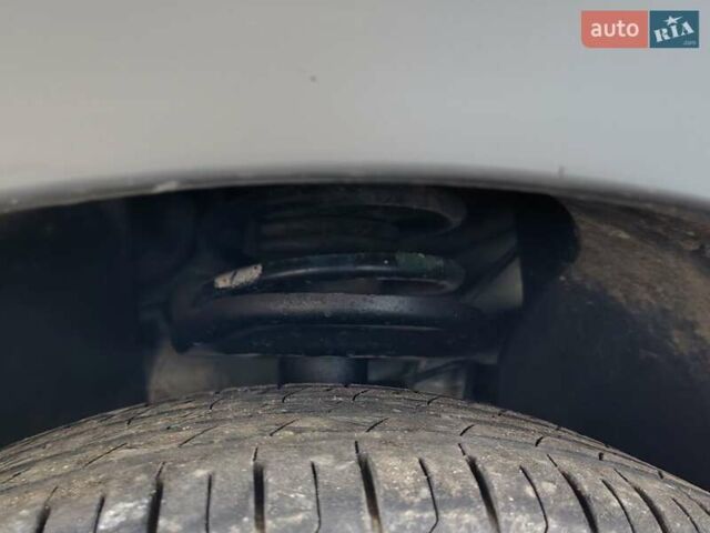 Серый Пежо 207, объемом двигателя 1.6 л и пробегом 272 тыс. км за 4700 $, фото 2 на Automoto.ua