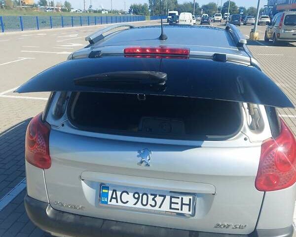 Сірий Пежо 207, об'ємом двигуна 1.4 л та пробігом 232 тис. км за 3800 $, фото 2 на Automoto.ua