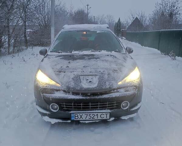 Серый Пежо 207, объемом двигателя 1.6 л и пробегом 191 тыс. км за 5500 $, фото 3 на Automoto.ua
