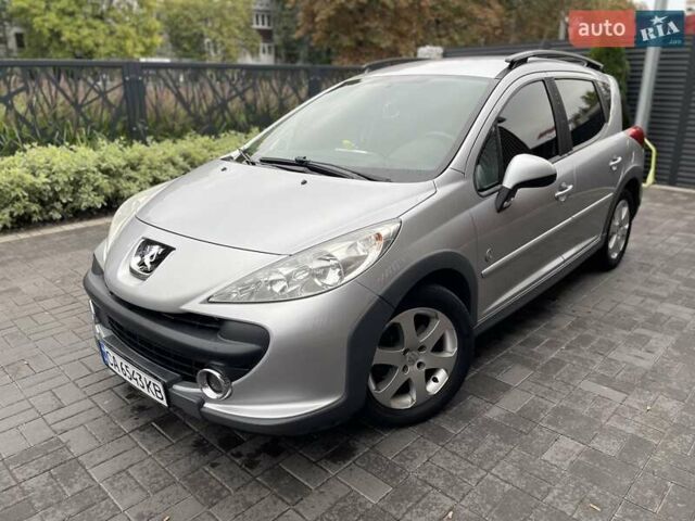 Серый Пежо 207, объемом двигателя 1.4 л и пробегом 203 тыс. км за 5000 $, фото 5 на Automoto.ua