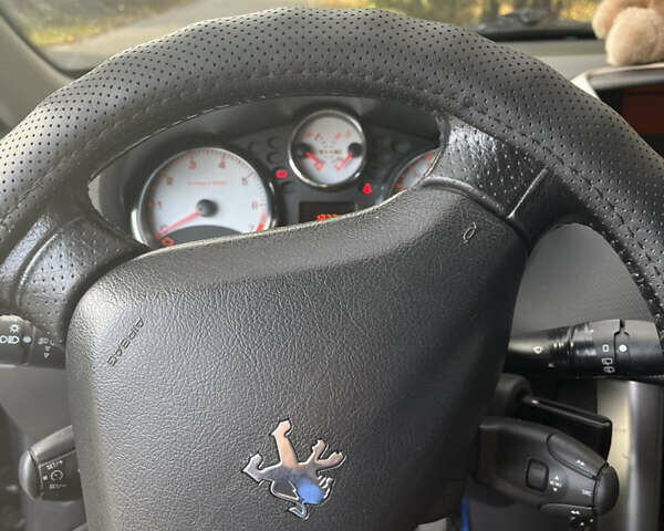 Пежо 207 2008 у Новомосковске на Automoto.ua Сірий Пежо 207, об'ємом двигуна 1.6 л та пробігом 260 тис. км за 6300 $, фото 8 на Automoto.ua