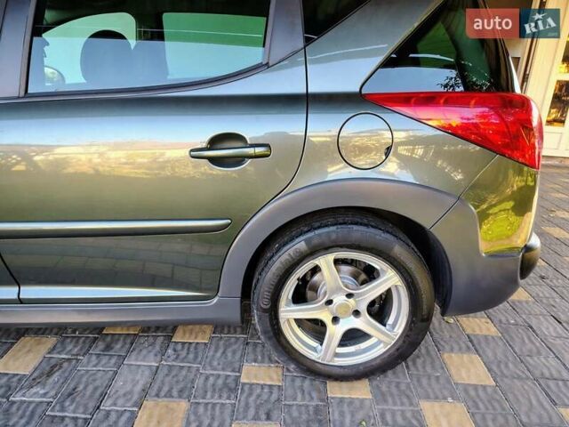 Серый Пежо 207, объемом двигателя 1.6 л и пробегом 272 тыс. км за 4700 $, фото 62 на Automoto.ua