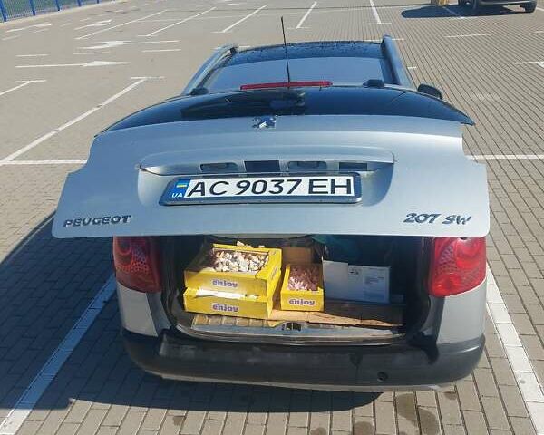 Сірий Пежо 207, об'ємом двигуна 1.4 л та пробігом 232 тис. км за 3800 $, фото 31 на Automoto.ua