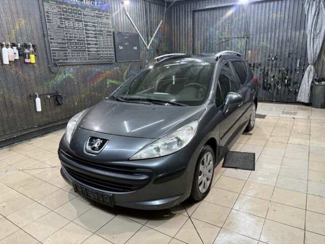 Серый Пежо 207, объемом двигателя 1.4 л и пробегом 200 тыс. км за 3900 $, фото 1 на Automoto.ua